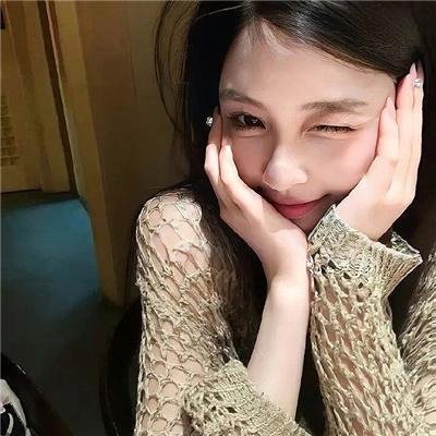 他的摩托，她的岛